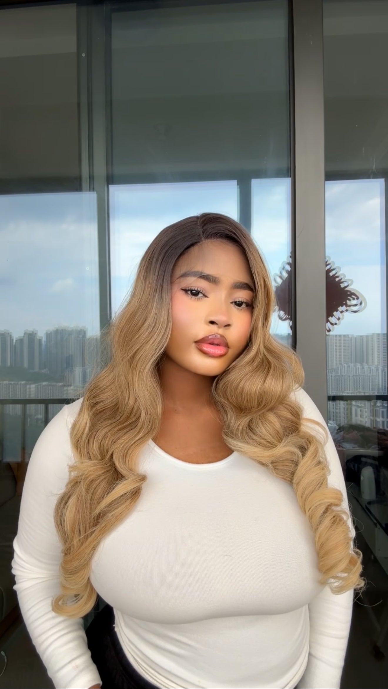 Blonde frontal